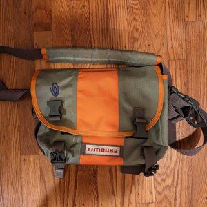 Timbuk2 small classic messenger bag